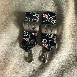 Jujube Hello Kitty Be Connected stroller clips